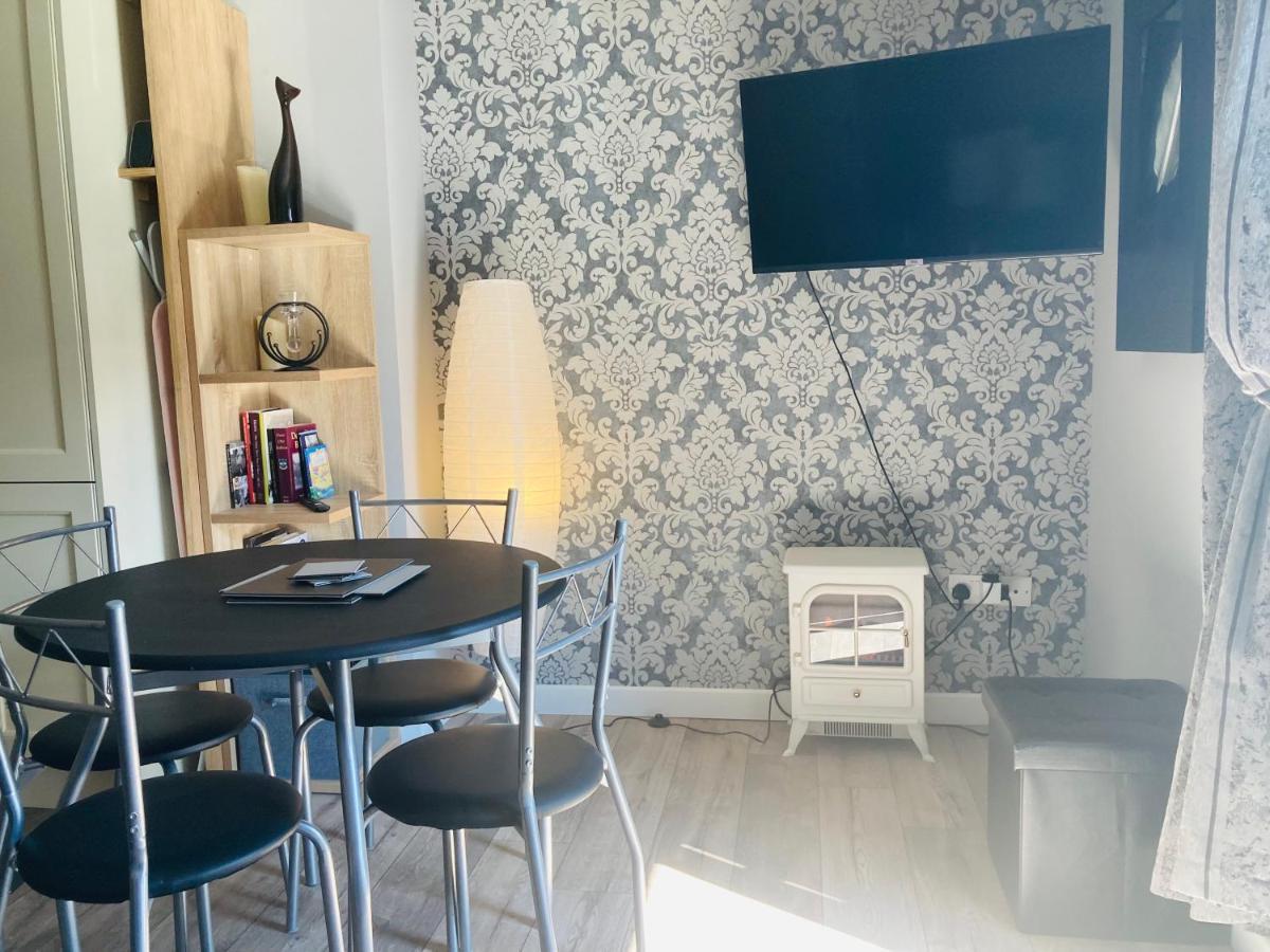 Boutique 2-Bed Town Centre Apartment Ballina  Dış mekan fotoğraf